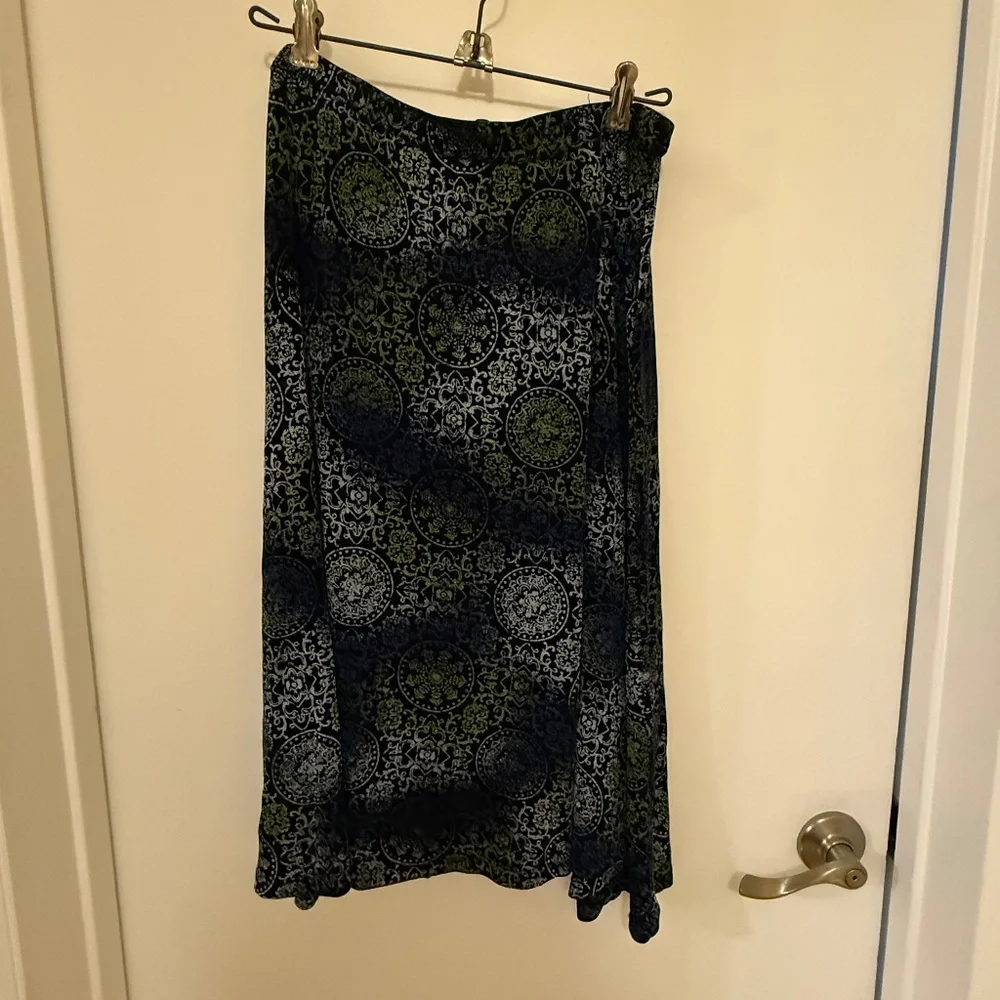 COLDWATER CREEK SKIRT, MEDIUM - Picture 1 of 8